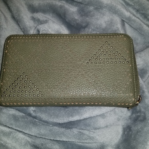 Green studded Wallet - Picture 2 of 4